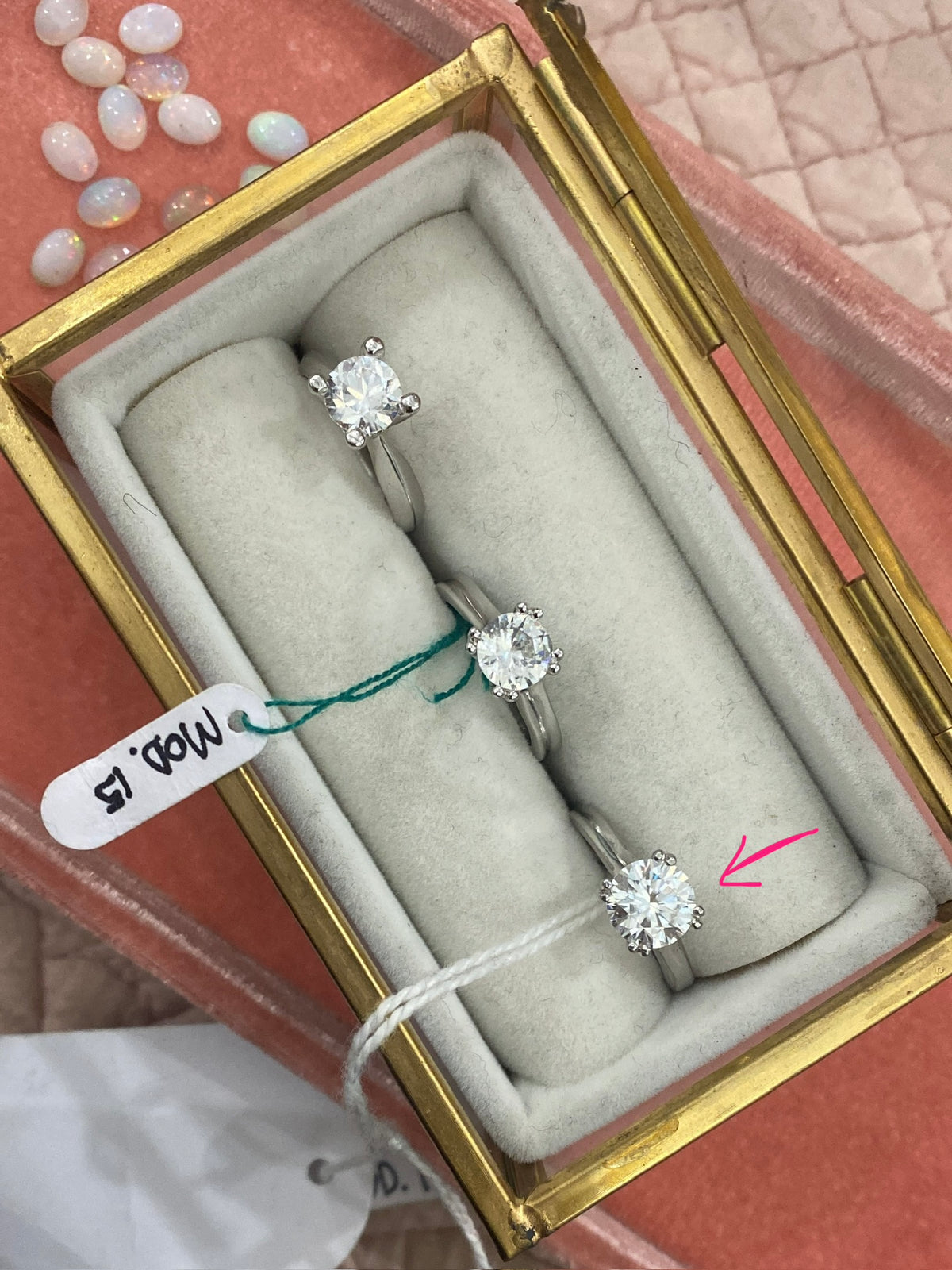 SOLITAIRE RING 8 mm WITH MOISSANITE