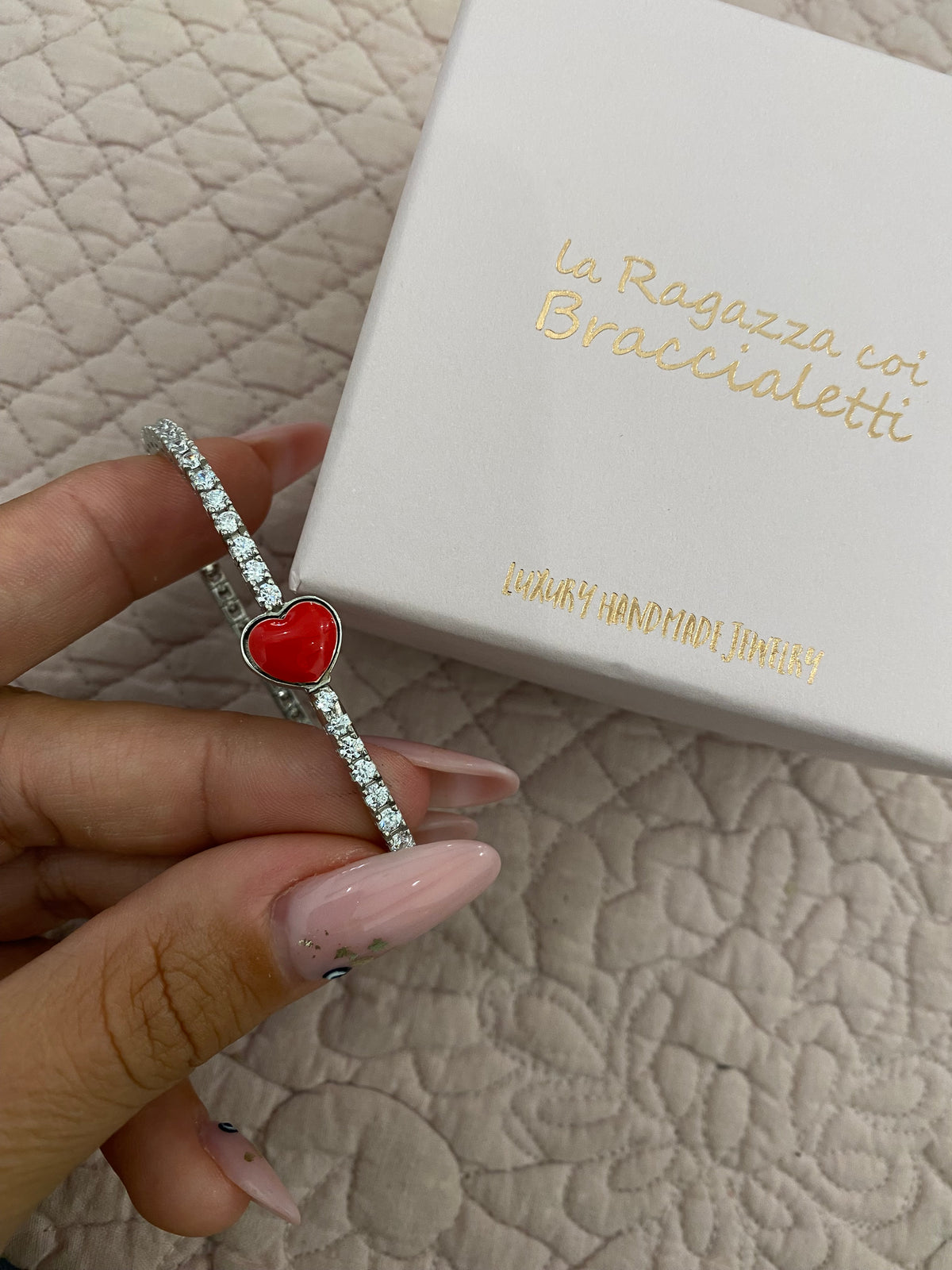 WHITE STONE TENNIS BRACELET 2.5 MM WITH ENAMELLED HEART CLASP