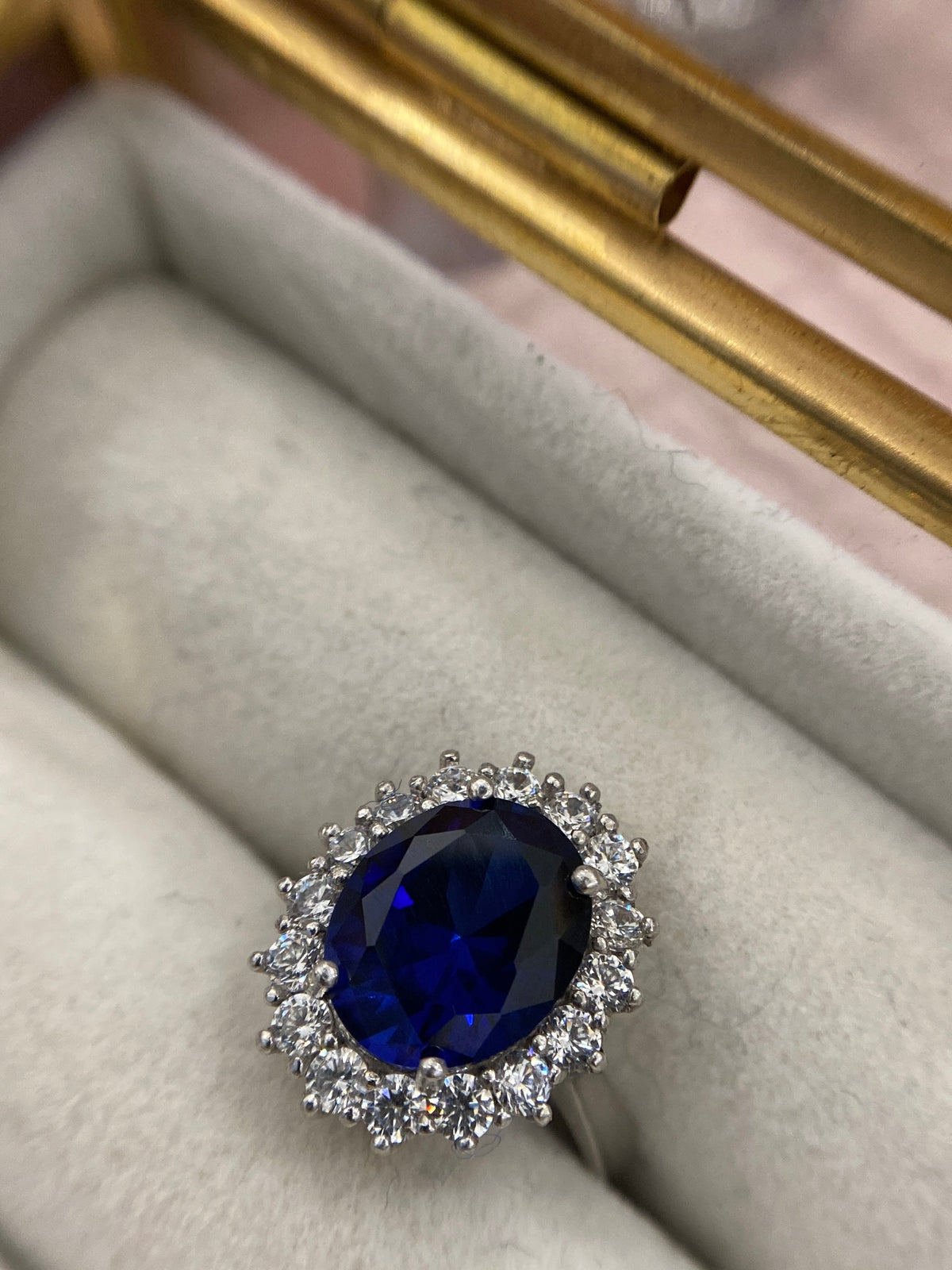 SUPER KATE RING