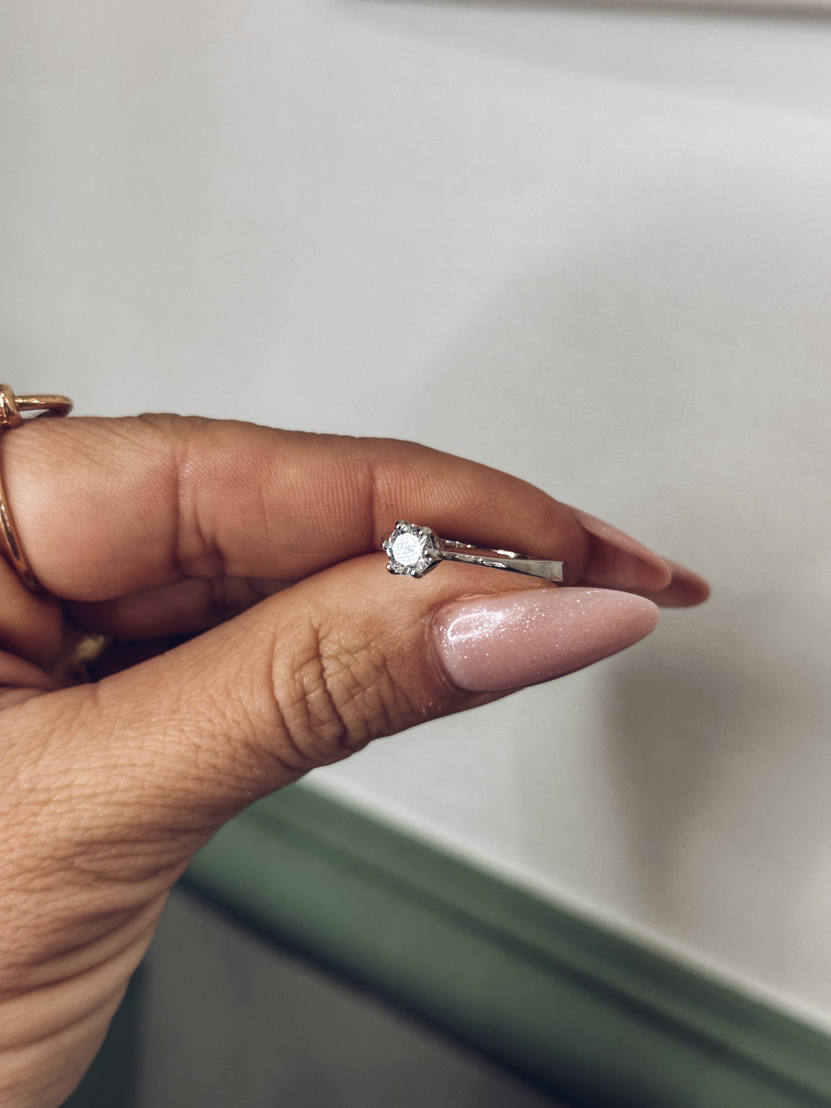 SIX-PRONG SOLITAIRE RING